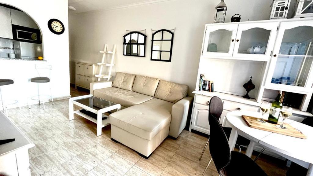 Cozy And Bright Locos Appartamento